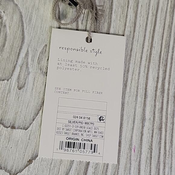 Set of 2 Wallets - A New Day Multi Color Wallet & Universal Thread Silver NWT - Picture 7 of 15